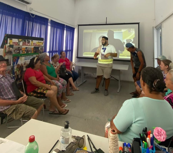 CRAS 2 promoveu palestra para idosos que participam do SCFV
