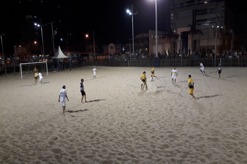 Campeonato de Futebol de Areia chega à fase eliminatória após o Carnaval