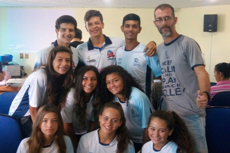 Equipe de Vôlei de Praia de Navegantes representa SC no Campeonato Brasileiro escolar em Maringá