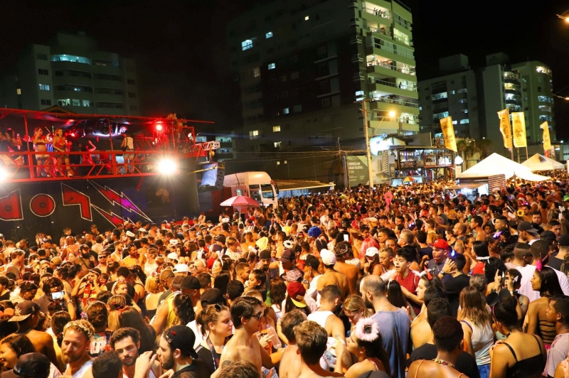 Navegafolia reúne mais de 275 mil foliões em cinco dias de carnaval 