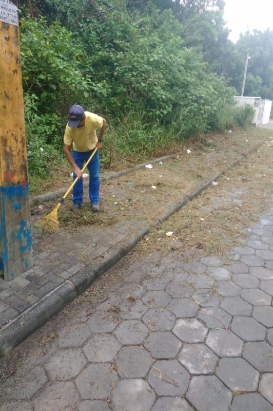 Equipes de Obras realizam melhorias no bairro São Paulo, Centro e Meia Praia