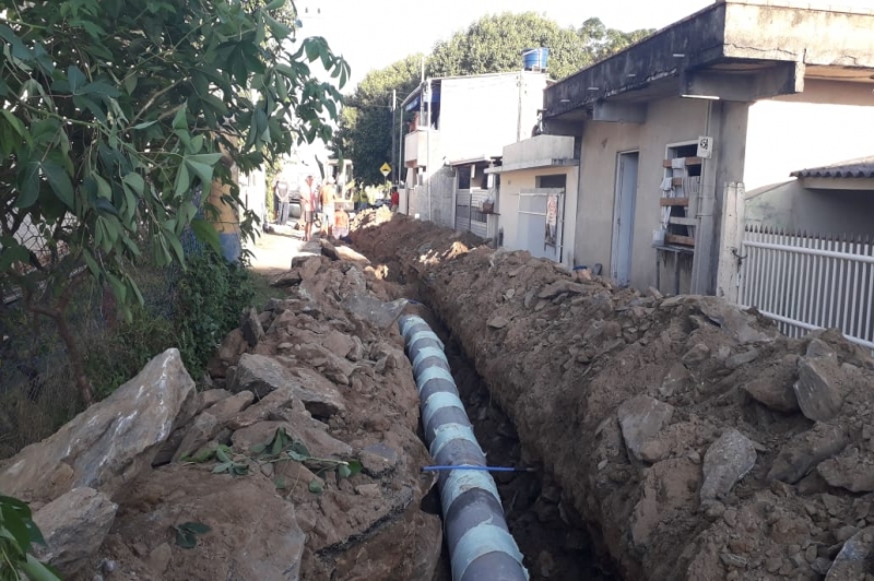 Rua Luiz Joaquim dos Santos recebe sistema de drenagem