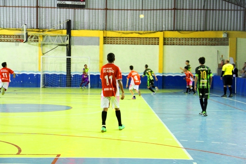 Fundação de Esportes sedia seletiva do Campeonato de Futsal