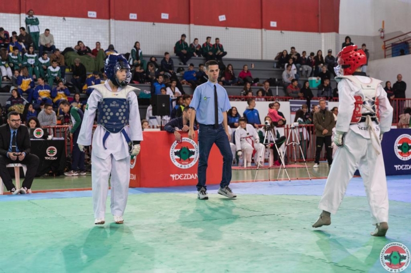 Atletas bolsistas de Taekwondo vão participar do Campeonato brasileir
