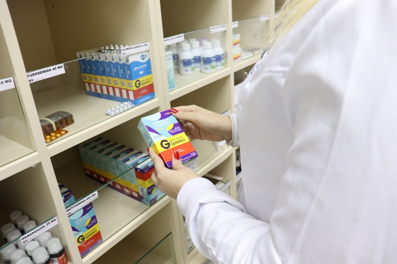 Saúde orienta sobre o acesso de medicamentos gratuitos nas farmácias da cidade