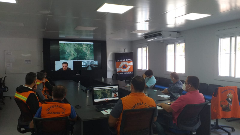 Defesa Civil de Navegantes participa de reunião para debater problemas de inundações no Rio Luiz Alves