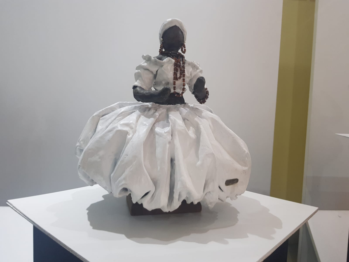Esculturas sustentáveis de Belíria Boni estão na Galeira de Artes Joaquim Rodrigues
