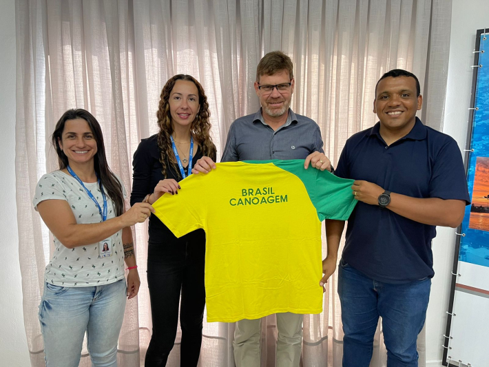 Prefeitura e Confederação Brasileira de Canoagem discutem implementar polo do esporte em Navegantes