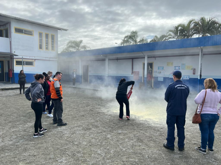  Escola no Porto das Balsas participa de simulado de evacuação escolar