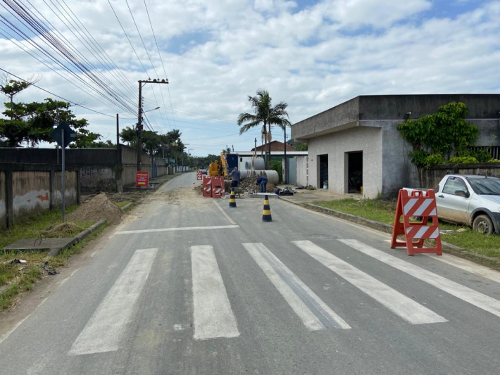Obras realiza intervenção em sistema de drenagem na Volta Grande, em Navegantes