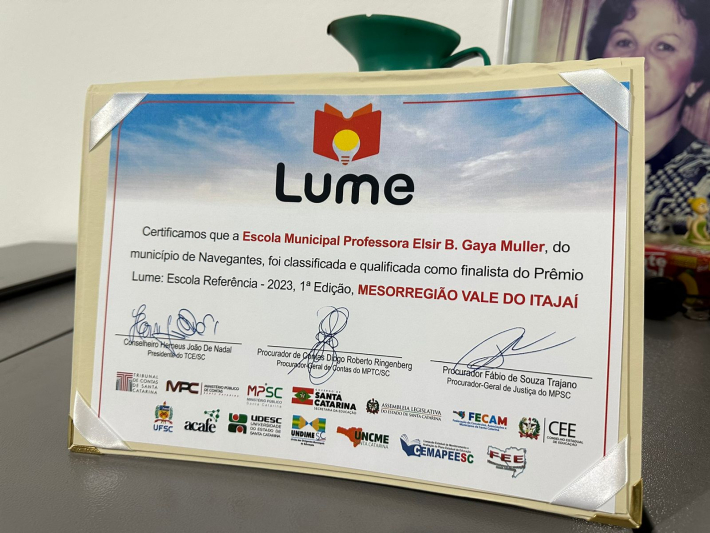 Escola Municipal de Navegantes é finalista do Prêmio Lume e recebe a visita do TCE/SC