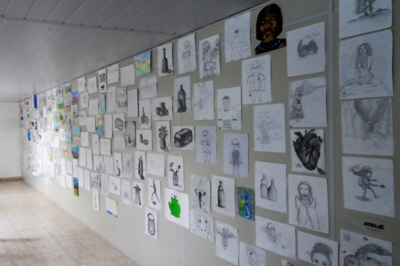 Exposição de desenho, pintura e escultura prossegue até o final do mês no CIC