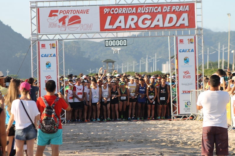Mais de 1,5 mil atletas participaram da 9ª Corrida Rústica Portonave de Praia