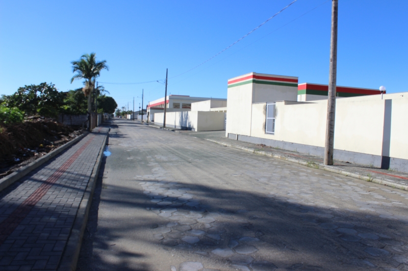 Município conclui pavimentação de ruas no entorno da nova Escola Estadual do Gravatá