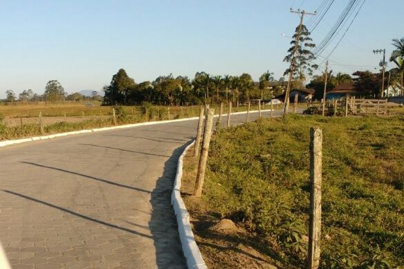 Subprefeitura do Interior realiza melhorias nas ruas do Escalvados e Escalvadinho