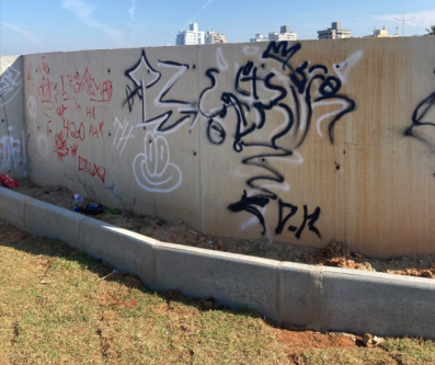 Obras da Praça do Gravatá são alvo de vandalismo