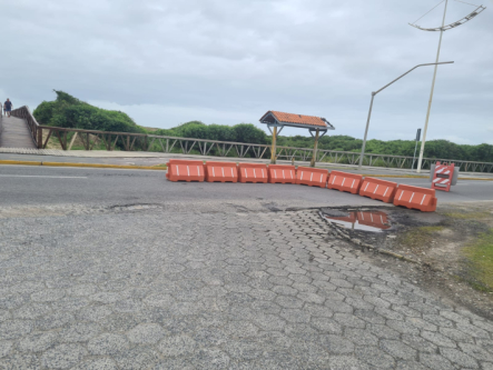 Desvio de trânsito devido a obras na Avenida Prefeito José Juvenal Mafra